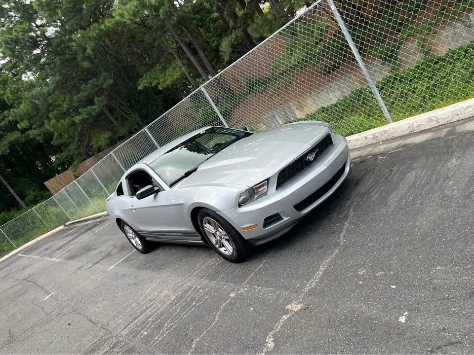 2012 Ford S197 Mustang - Image 2 of 9