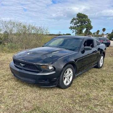 2012 Ford Mustang V6