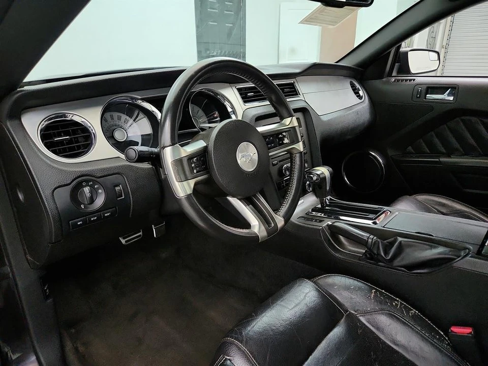 2012 Ford S197 Mustang - Image 13 of 31