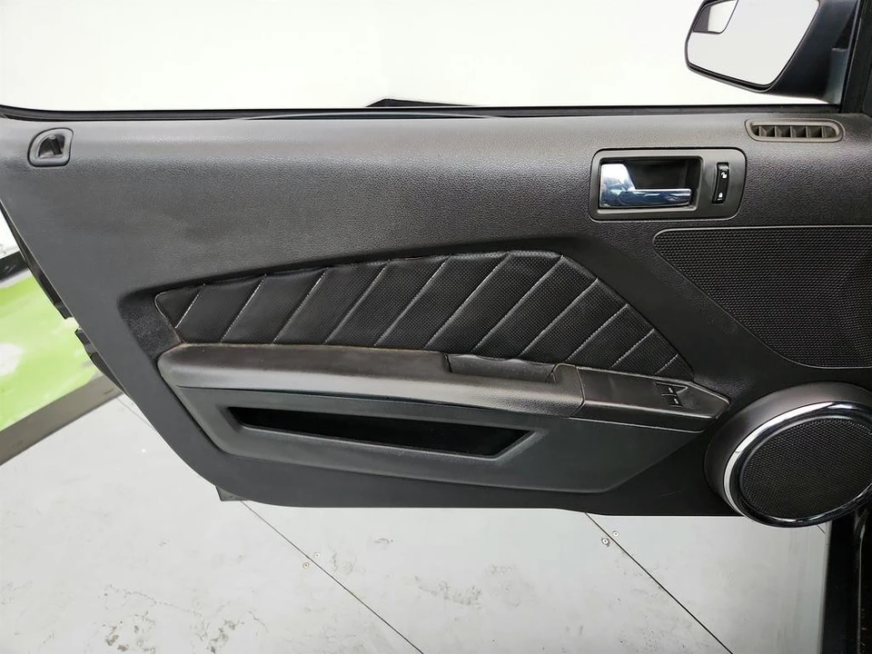 2012 Ford S197 Mustang - Image 20 of 31