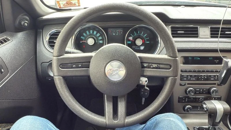 2012 Ford S197 Mustang - Image 10 of 12