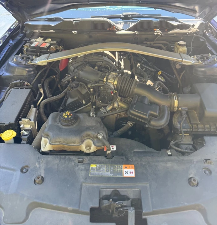 2012 Ford S197 Mustang - Image 10 of 14