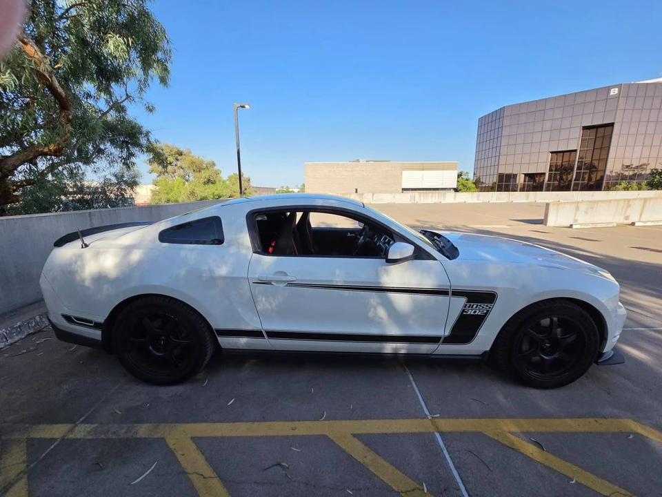 2012 Ford S197 Mustang Boss 302 - Image 4 of 12