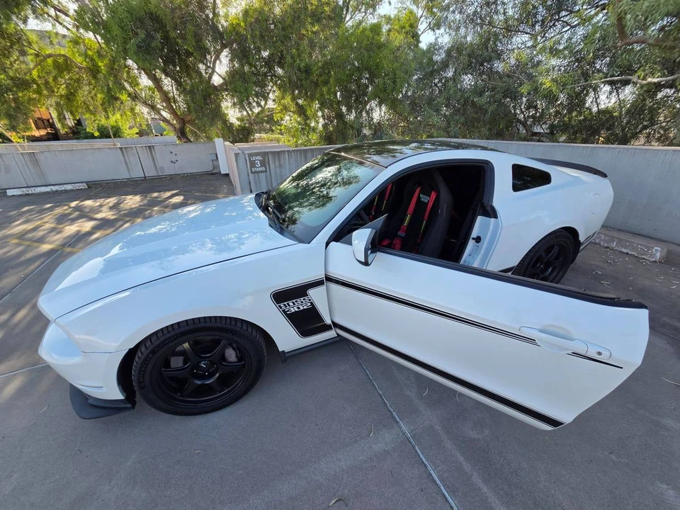 2012 Ford S197 Mustang Boss 302 - Image 7 of 12