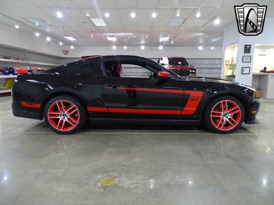 2012 Ford S197 Mustang - Image 10 of 21