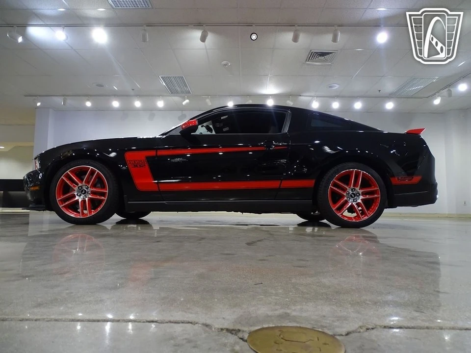 2012 Ford S197 Mustang - Image 9 of 12