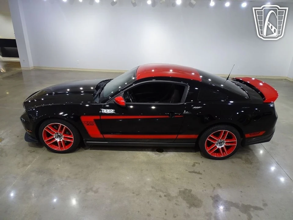 2012 Ford S197 Mustang - Image 7 of 12