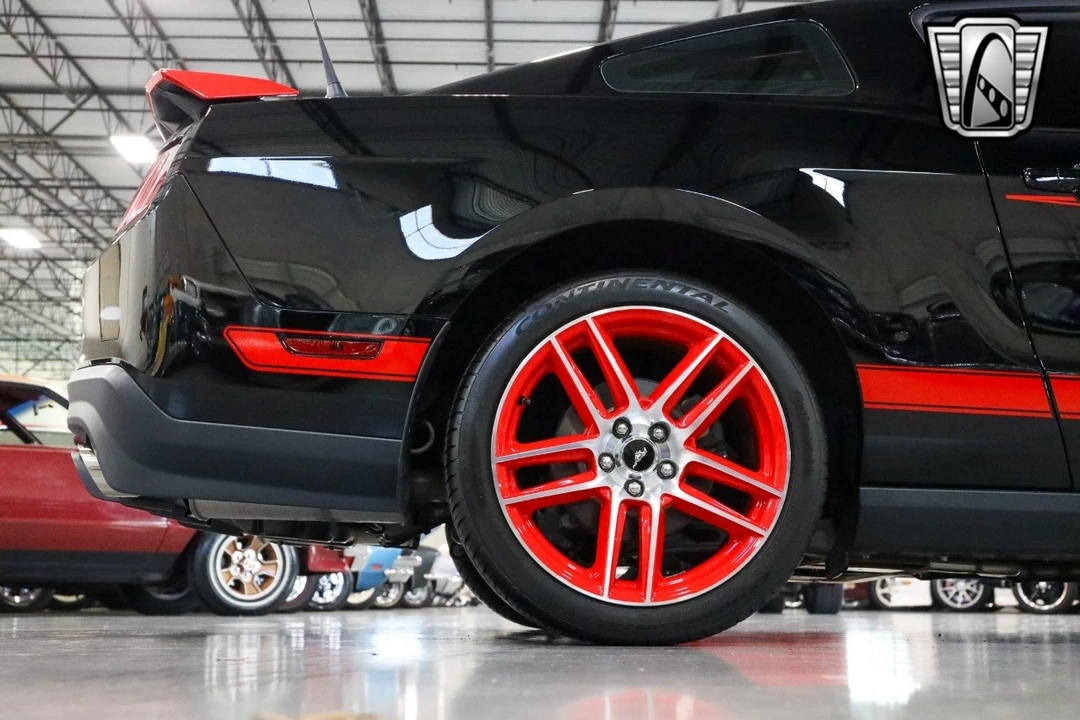 2012 Ford S197 Mustang - Image 10 of 12