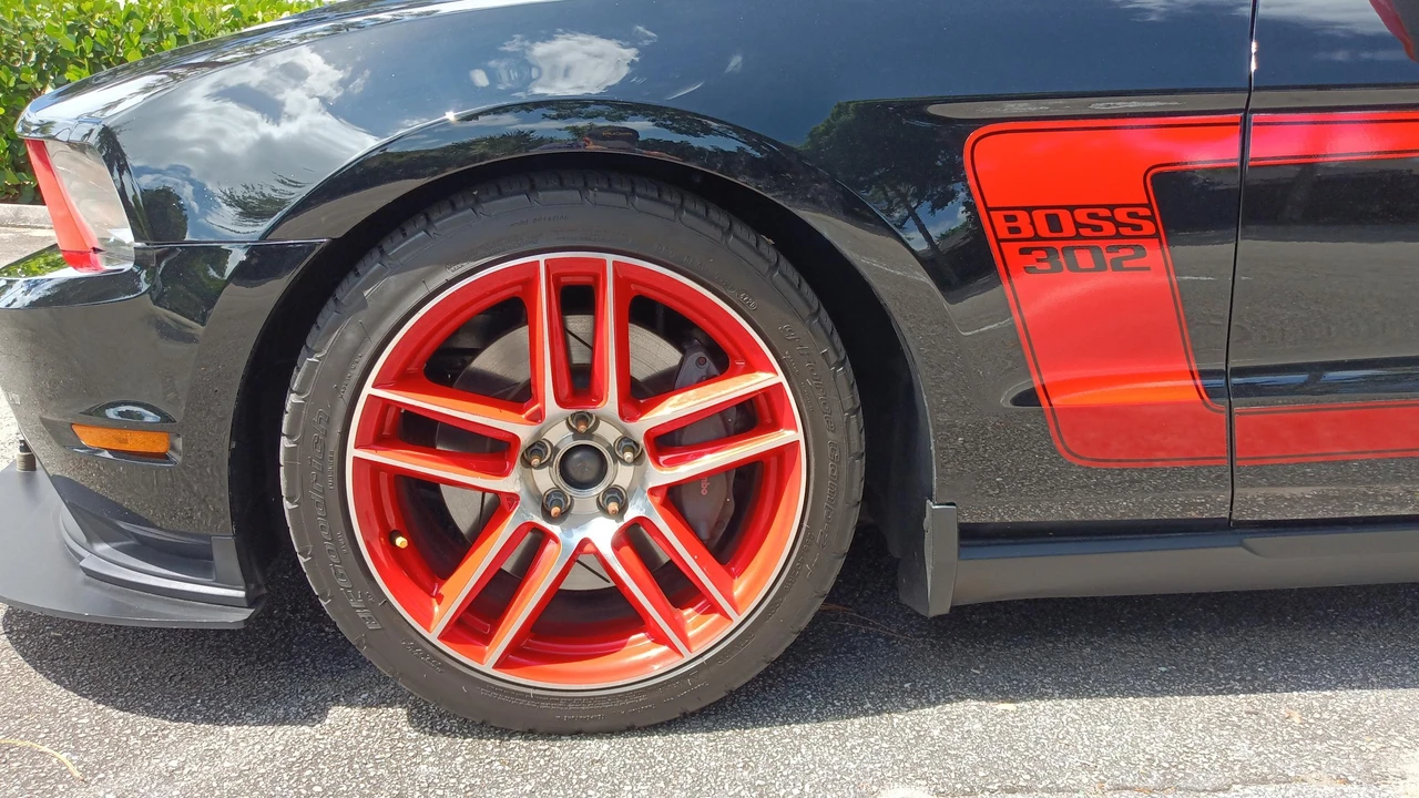 2012 Ford S197 Mustang Boss 302 - Image 28 of 31