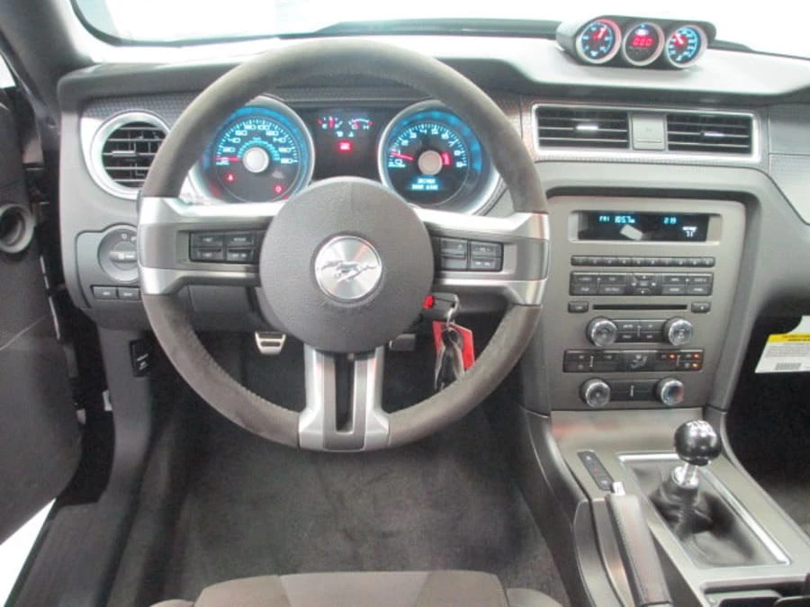 2012 Ford S197 Mustang - Image 4 of 8