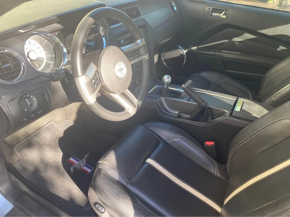 2012 Ford S197 Mustang - Image 16 of 18