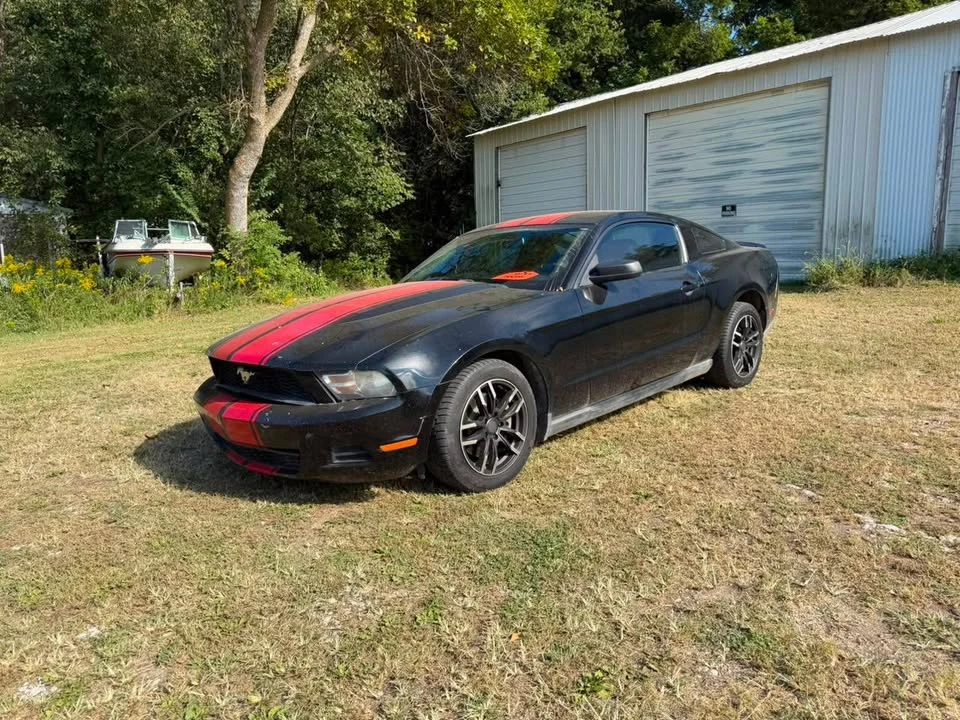 2012 Ford S197 Mustang - Image 2 of 11