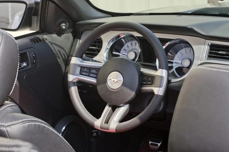 2012 Ford S197 Mustang - Image 6 of 12