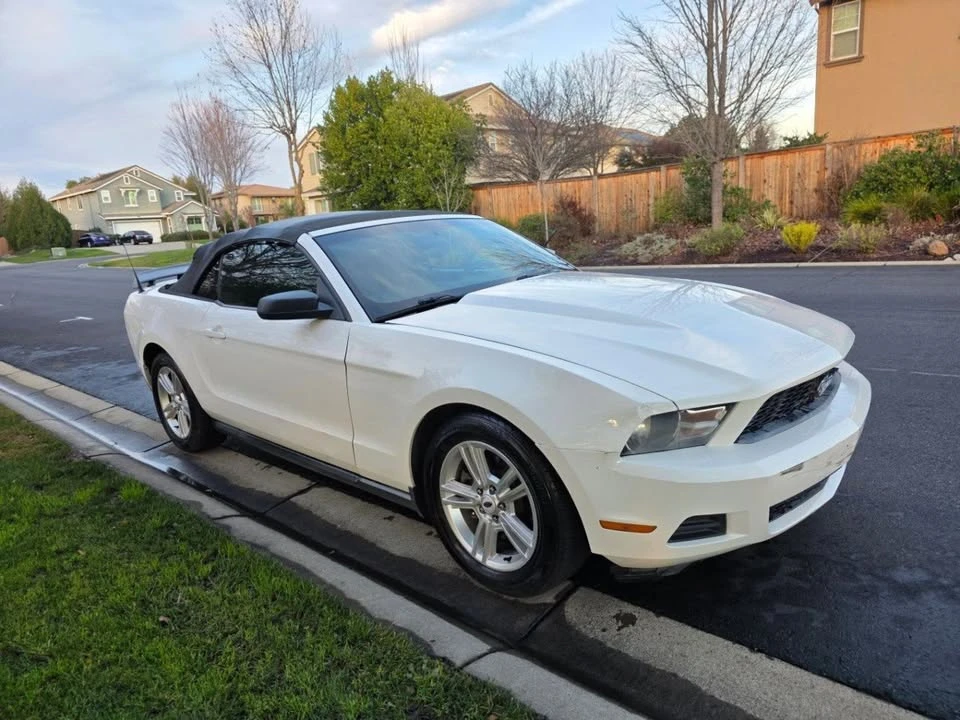 2012 Ford S197 Mustang - Image 3 of 11