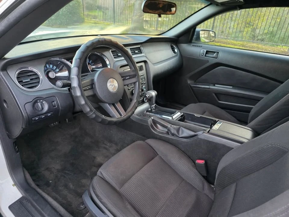 2012 Ford S197 Mustang - Image 9 of 11
