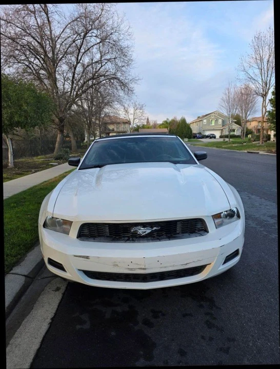 2012 Ford S197 Mustang - Image 2 of 11