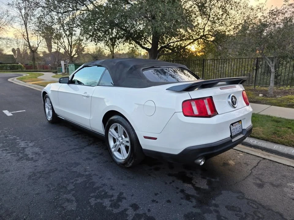 2012 Ford S197 Mustang - Image 6 of 11