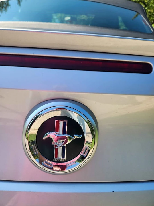 2012 Ford S197 Mustang - Image 7 of 10
