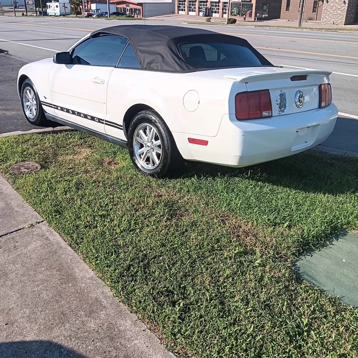 2012 Ford S197 Mustang - Image 6 of 14