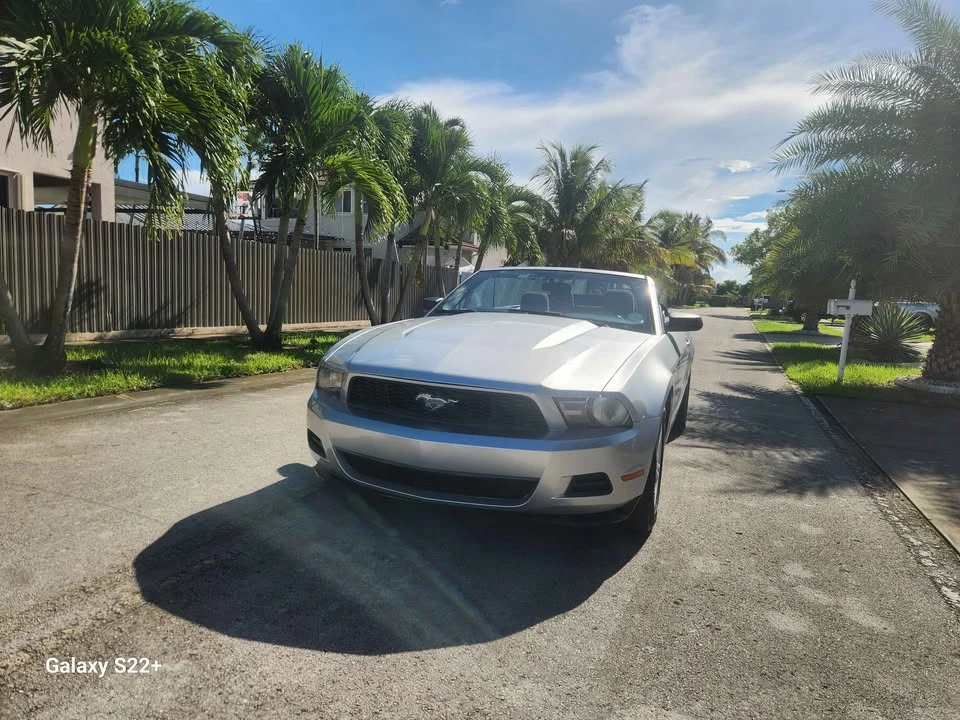 2012 Ford S197 Mustang - Image 2 of 11