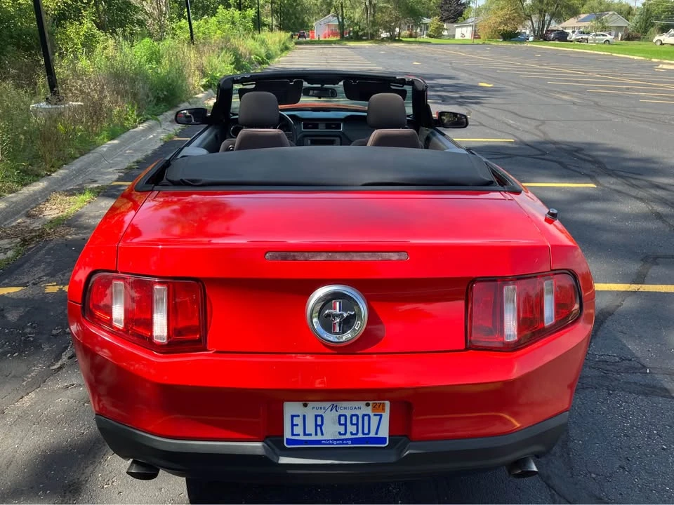 2012 Ford S197 Mustang - Image 16 of 17