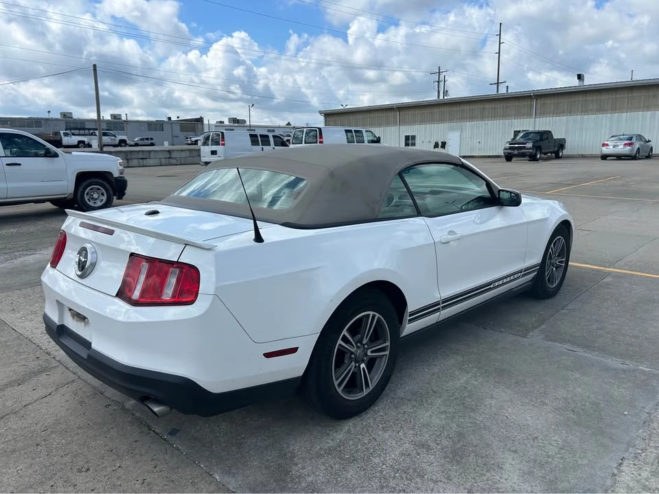2012 Ford S197 Mustang - Image 4 of 10