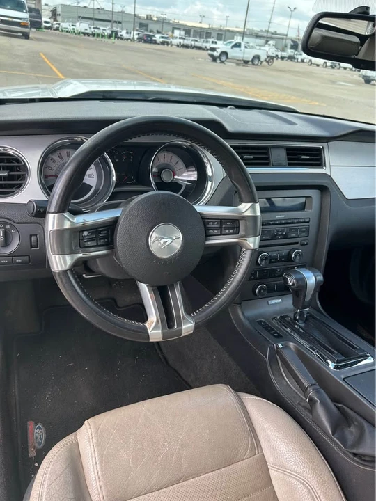 2012 Ford S197 Mustang - Image 7 of 10