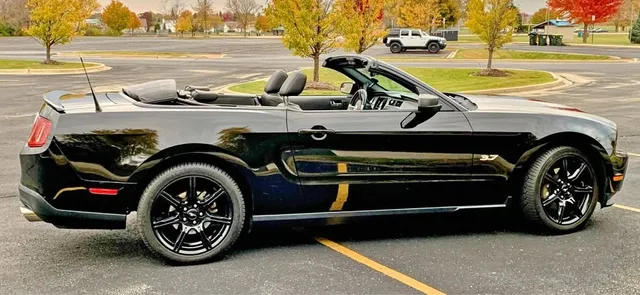 2012 Ford Mustang Convertible Premium