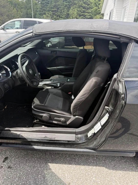 2012 Ford S197 Mustang - Image 9 of 13