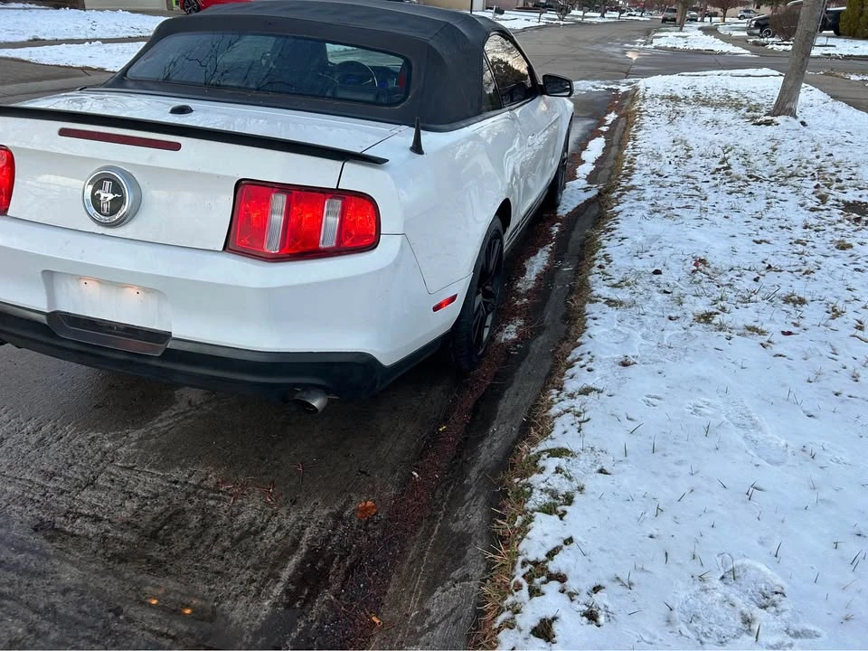2012 Ford S197 Mustang - Image 5 of 8
