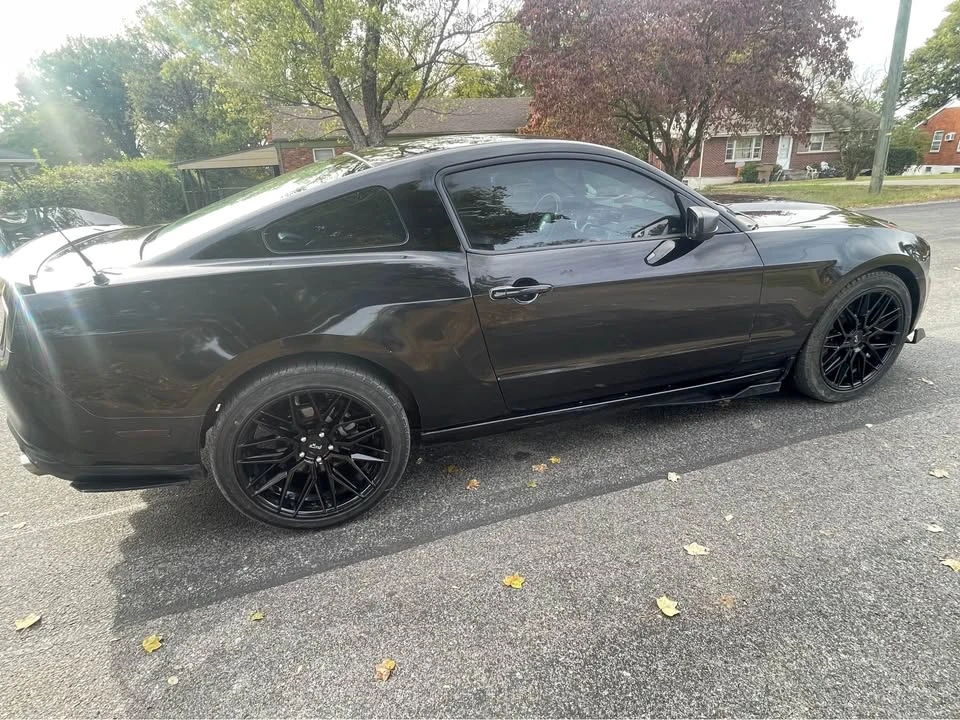 2012 Ford S197 Mustang - Image 7 of 10