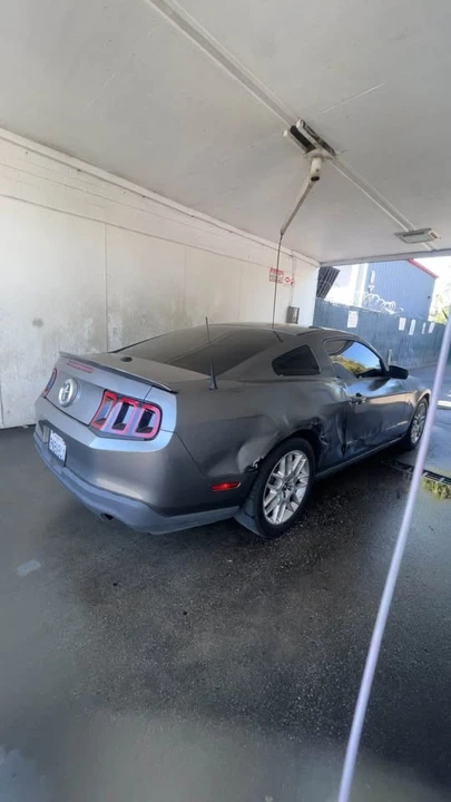 2012 Ford S197 Mustang - Image 2 of 6