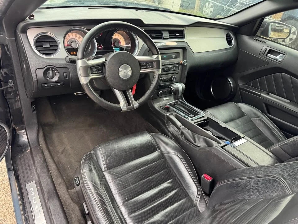 2012 Ford S197 Mustang - Image 9 of 12