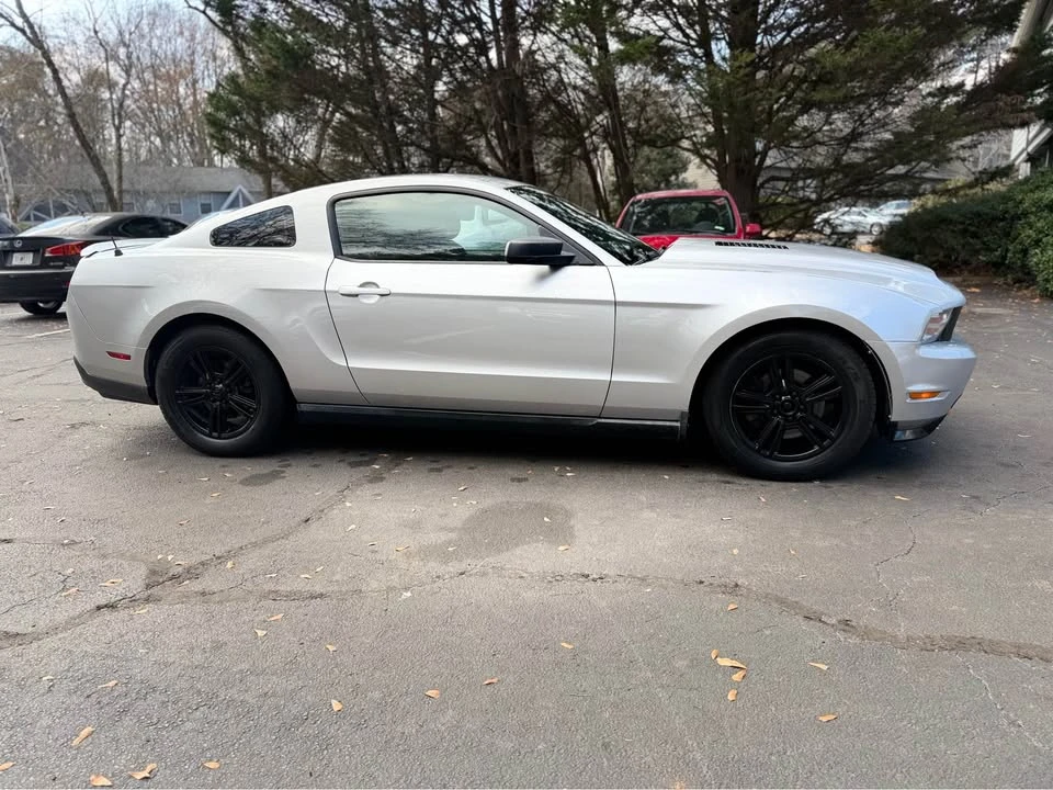 2012 Ford S197 Mustang - Image 5 of 11