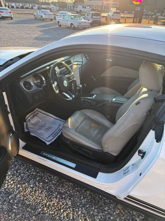 2012 Ford S197 Mustang - Image 6 of 9