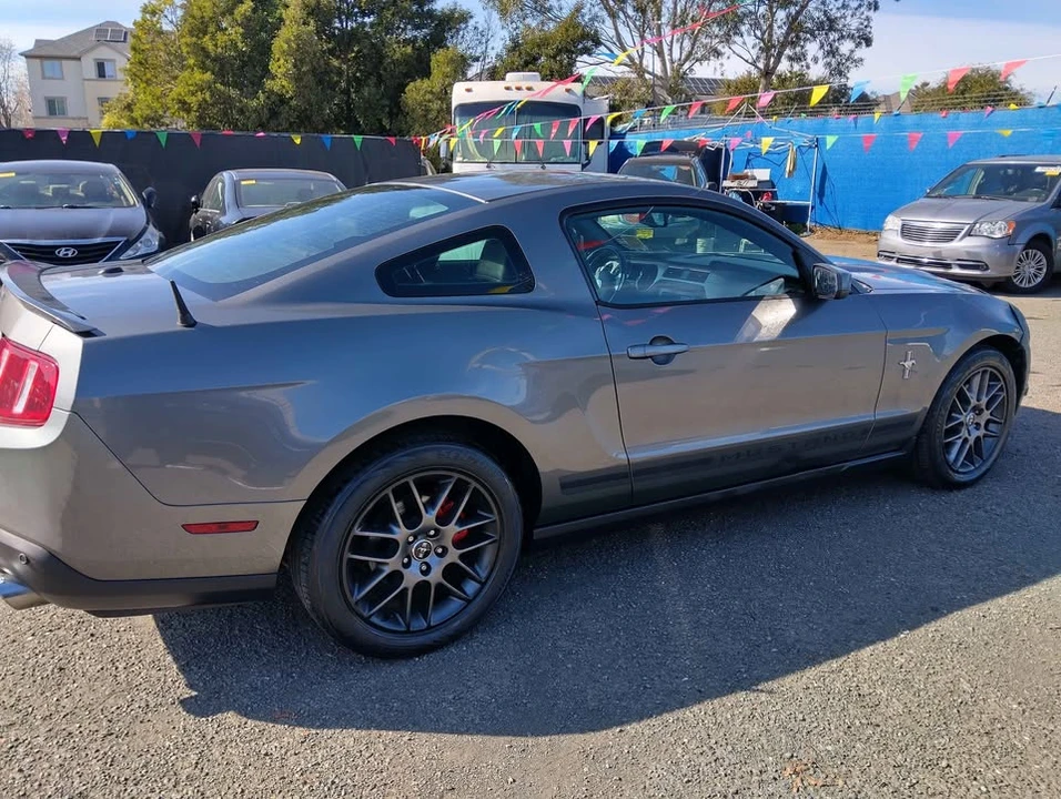 2012 Ford S197 Mustang - Image 4 of 9