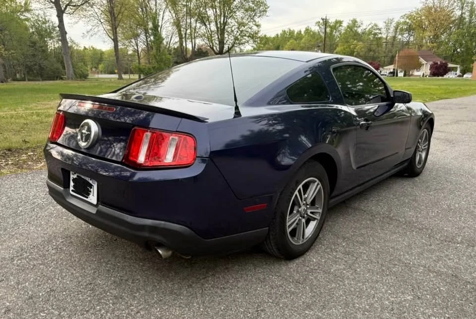 2012 Ford S197 Mustang - Image 6 of 8