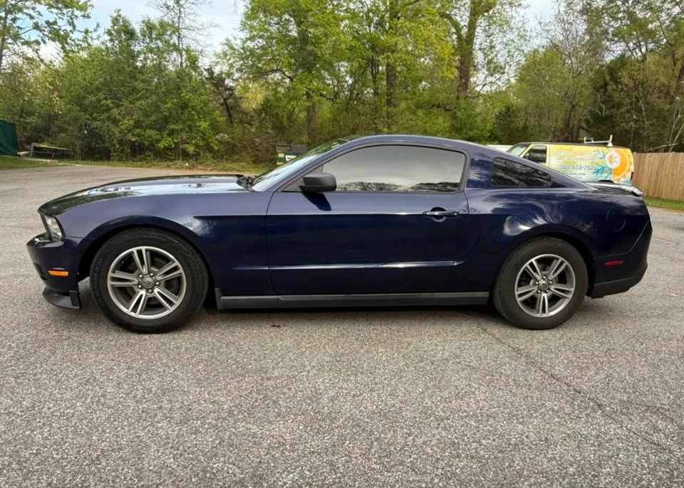2012 Ford S197 Mustang - Image 2 of 8