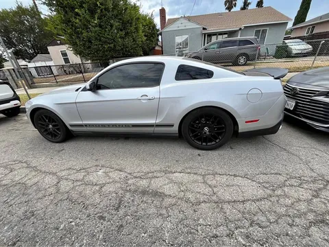 2012 Ford Mustang Coupe 2D