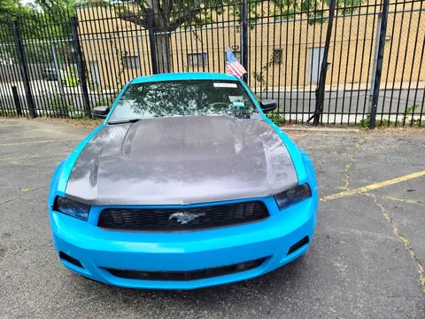2012 Ford Mustang Coupe 2D Premium