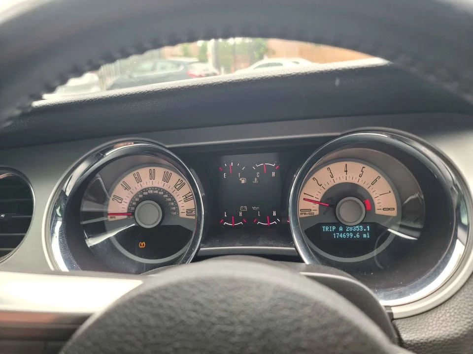 2012 Ford S197 Mustang - Image 2 of 10