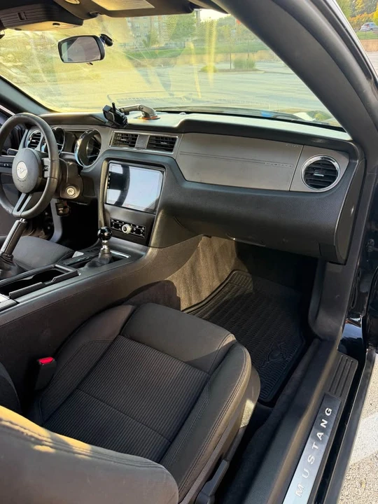 2012 Ford S197 Mustang - Image 7 of 12