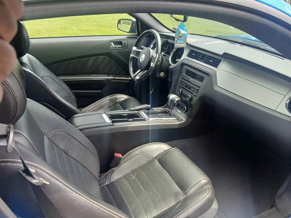 2012 Ford S197 Mustang - Image 6 of 8