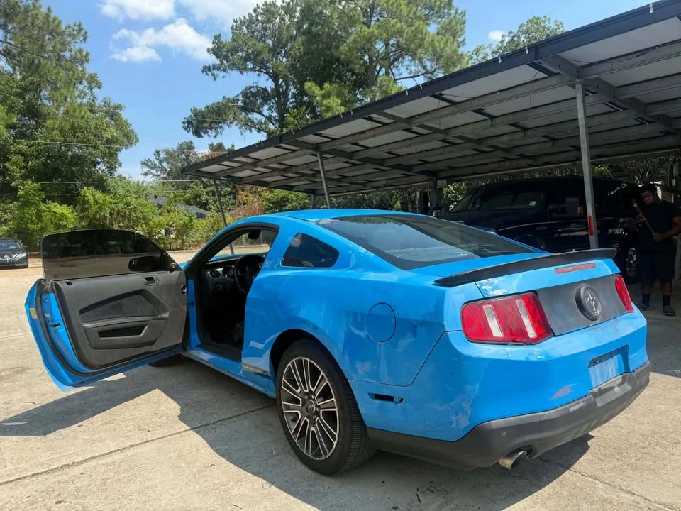2012 Ford S197 Mustang - Image 5 of 8