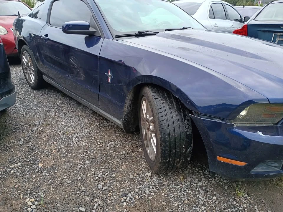 2012 Ford S197 Mustang - Image 2 of 7