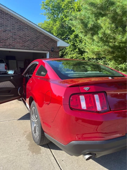 2012 Ford S197 Mustang - Image 11 of 11