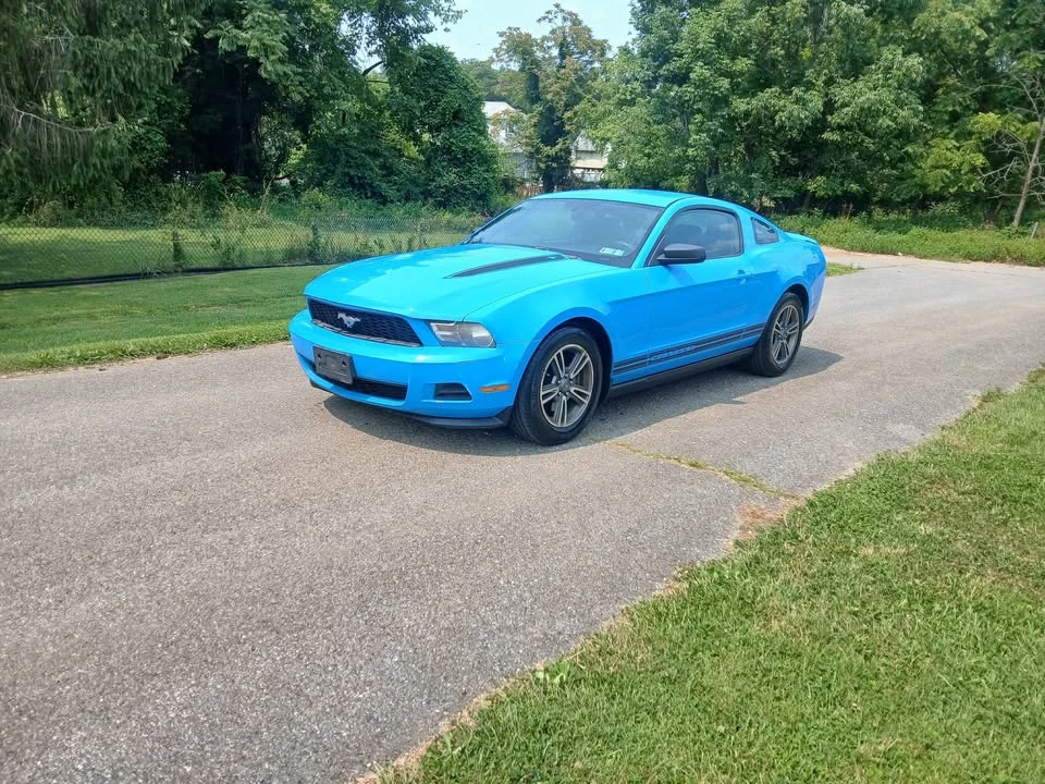 2012 Ford S197 Mustang - Image 2 of 8