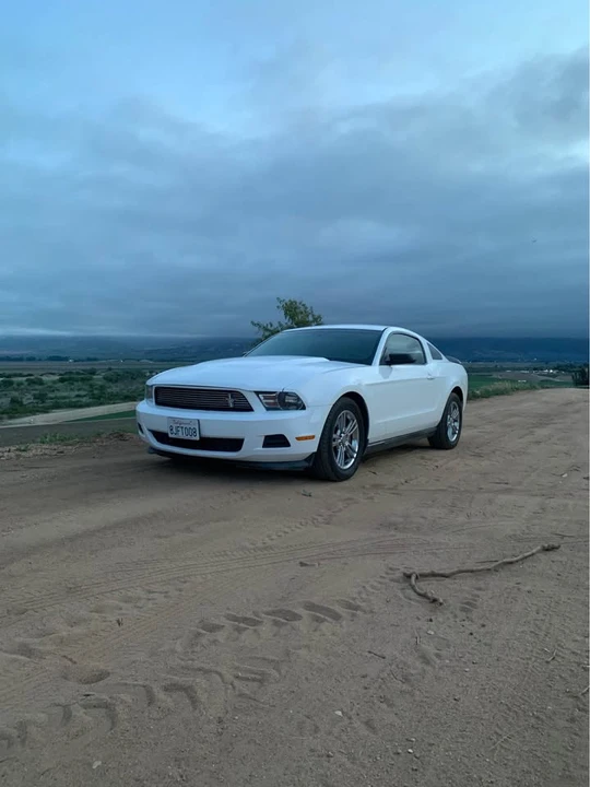 2012 Ford S197 Mustang - Image 2 of 2