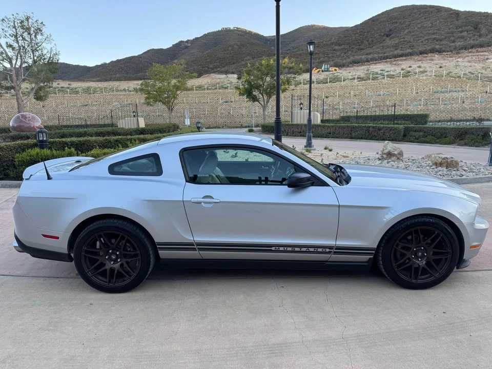 2012 Ford S197 Mustang - Image 7 of 16