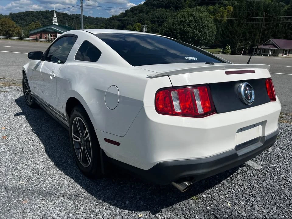 2012 Ford S197 Mustang - Image 4 of 9